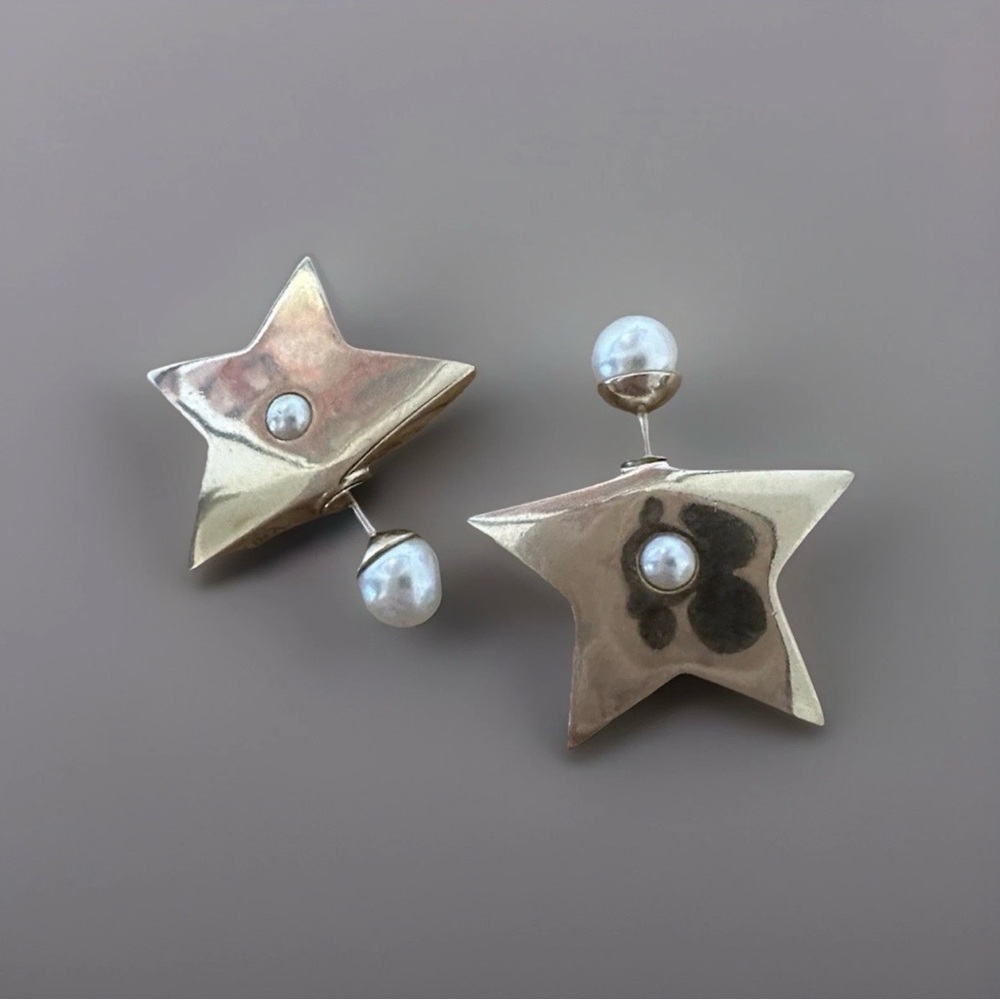 DIOR TRIBALES Star Gold Plated and White Resin Pearl Earrings